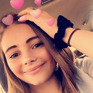 Meet your Posher, Alli